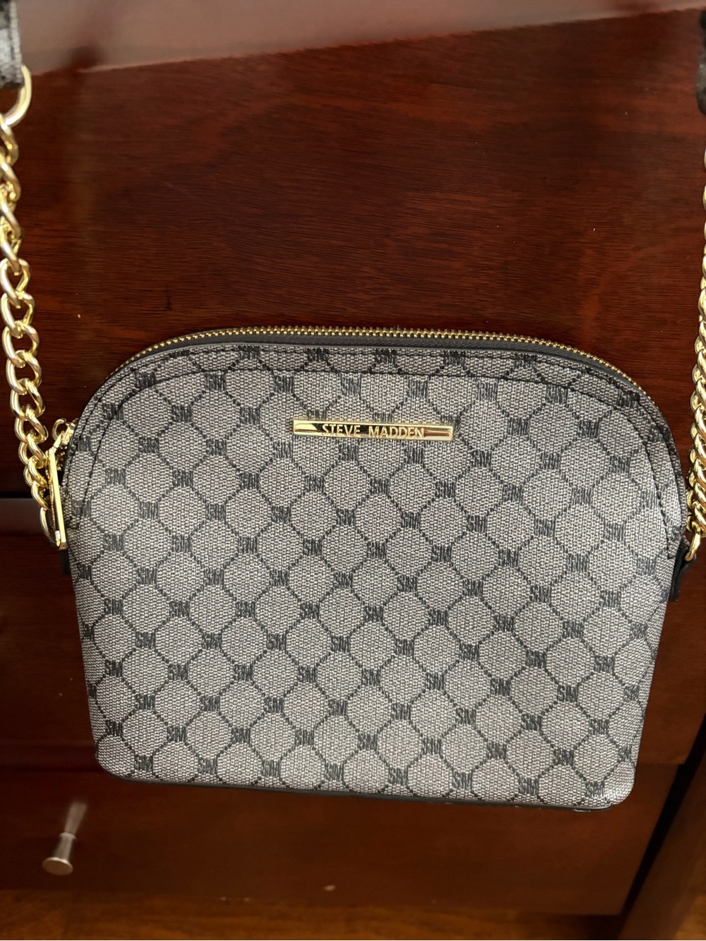 Steve Madden Gray Patterned Crossbody Bag with Gold Chain